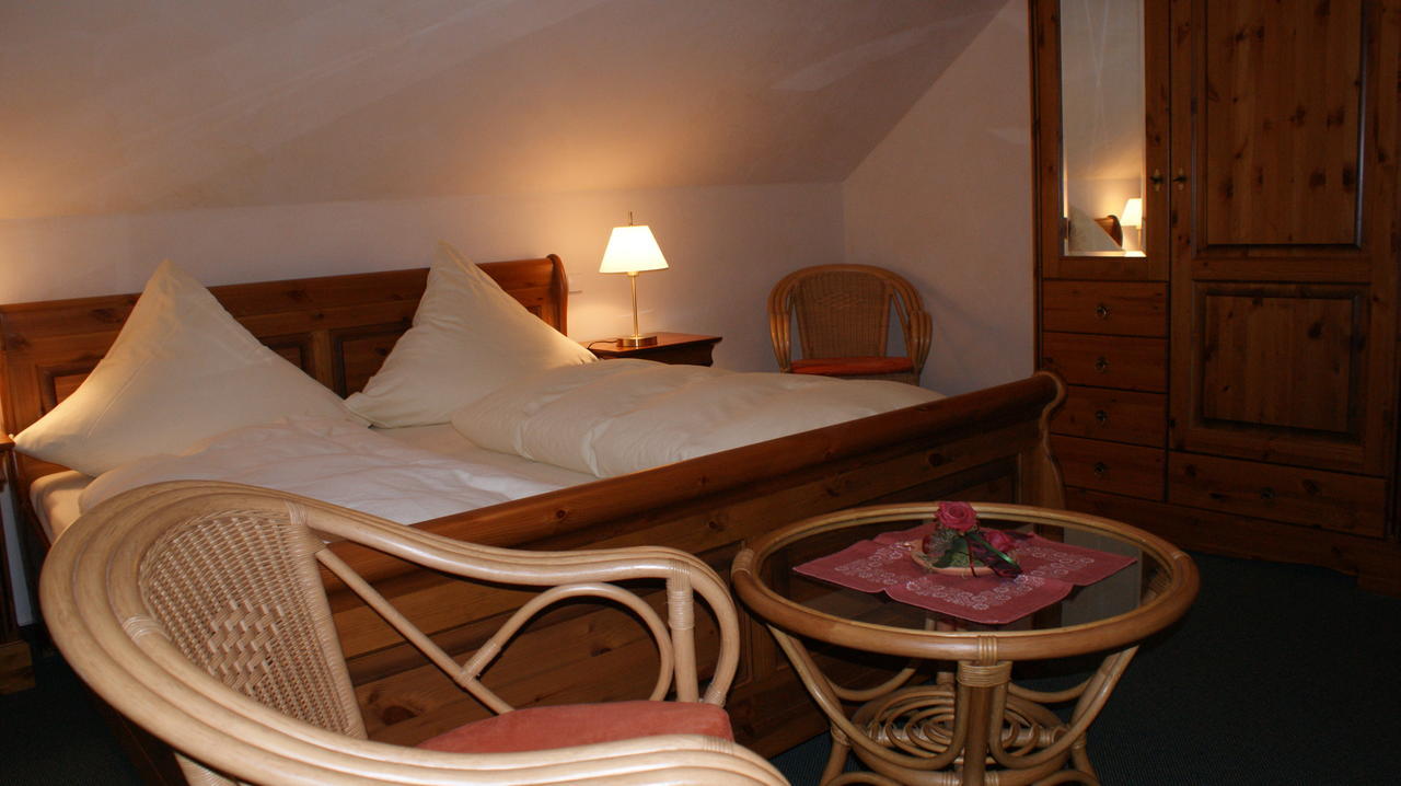 Landhotel Loenskrug Hellental 외부 사진