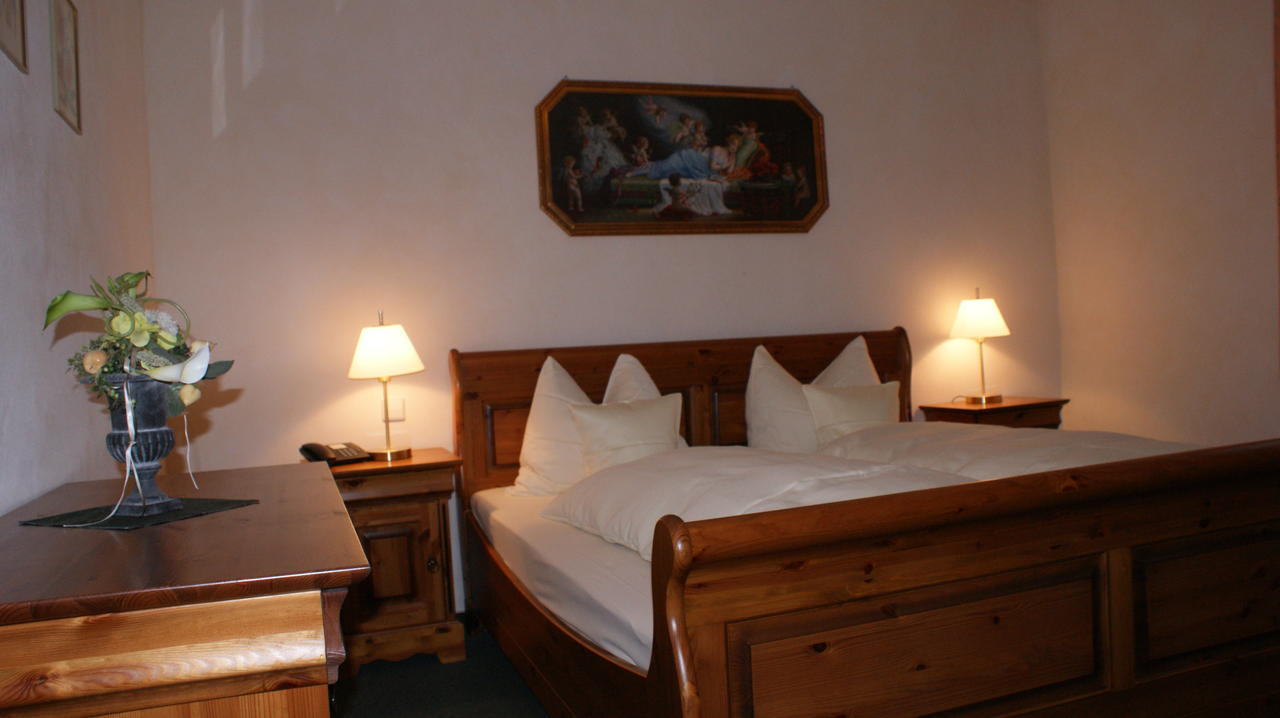 Landhotel Loenskrug Hellental 객실 사진