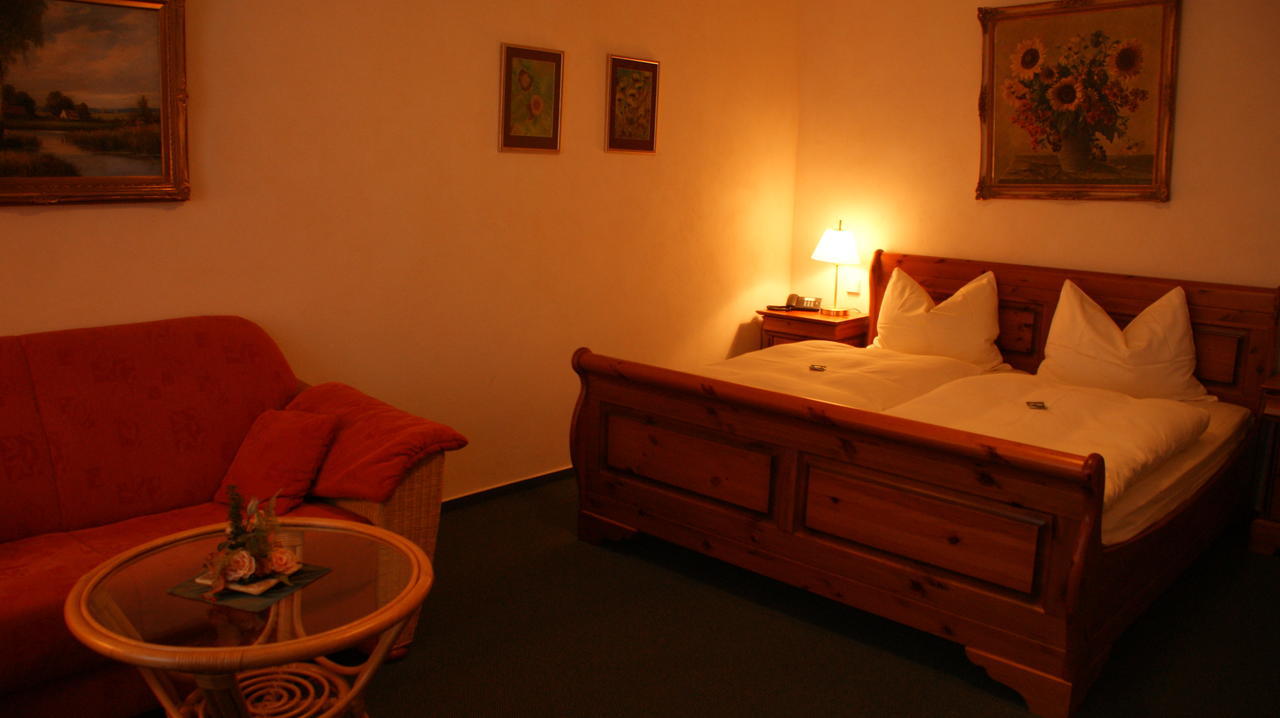 Landhotel Loenskrug Hellental 객실 사진