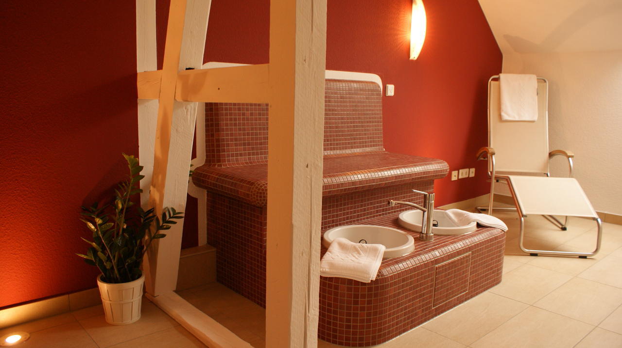 Landhotel Loenskrug Hellental 외부 사진
